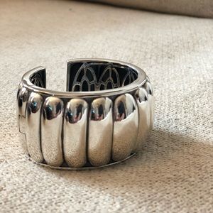 Sterling silver hinged Lagos bracelet